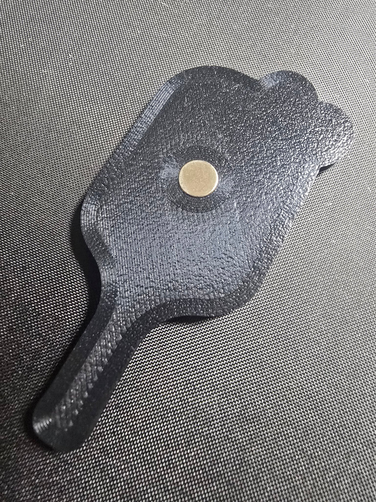 Back view showing strong magnet